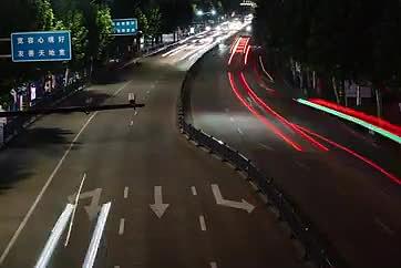 城市夜景车水马龙实拍延时视频视频的预览图